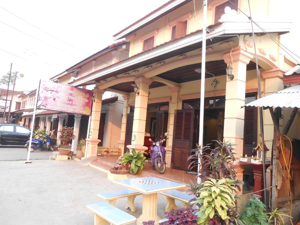 Central Backpacker Hostel Luang Prabang Room photo