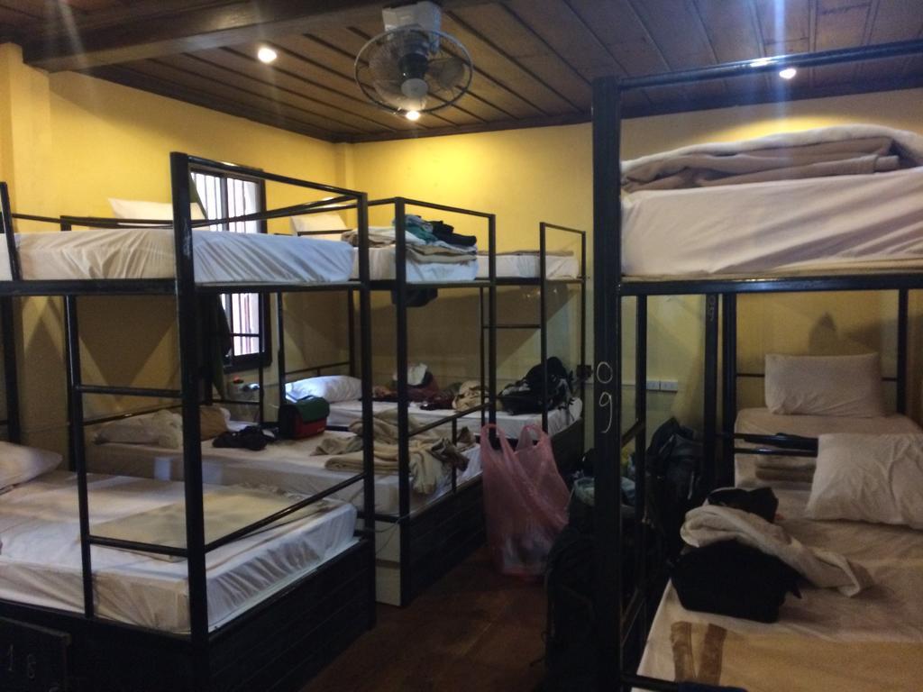 Central Backpacker Hostel Luang Prabang Exterior photo